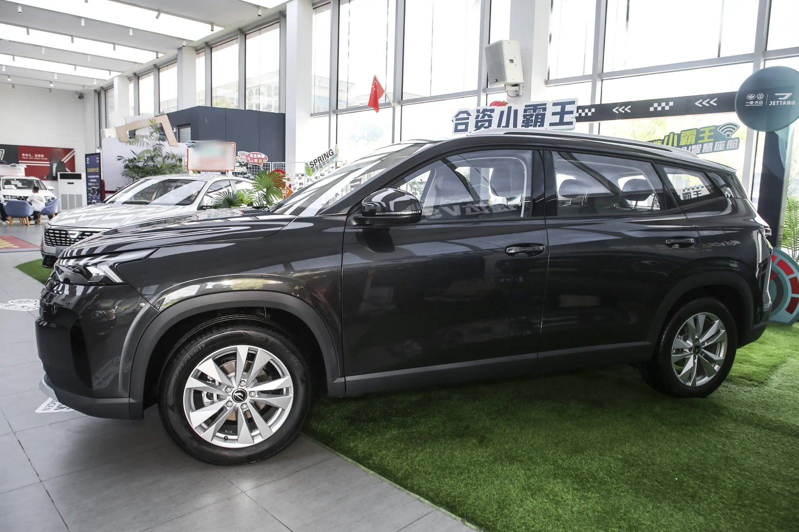 JETTA VS8 — профиль кузова